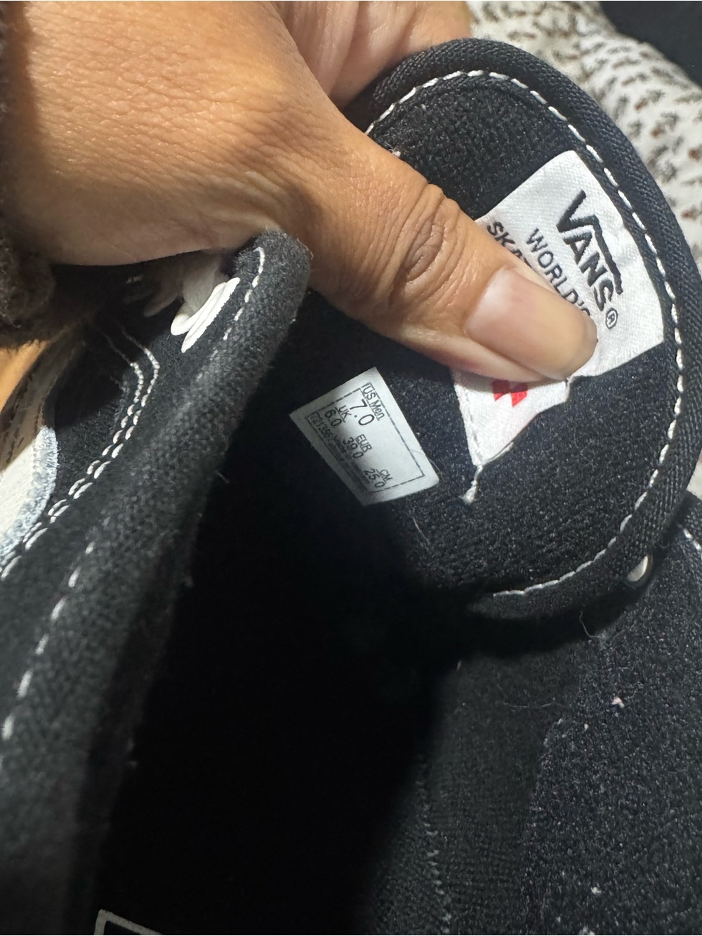 Vans - Picture 6 of 7